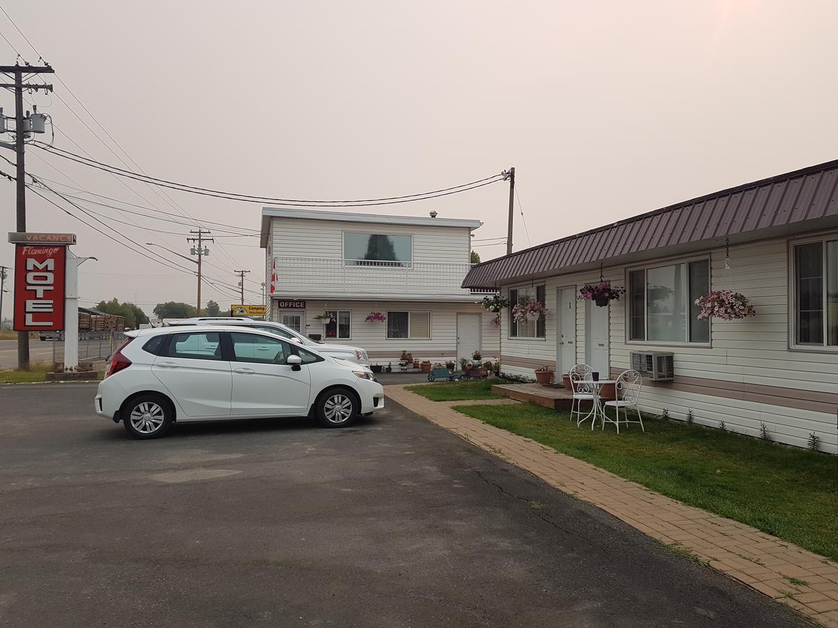 Flamingo Motel Cranbrook Exterior photo